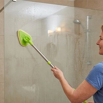 Balai brosse​ pour nettoyer douche