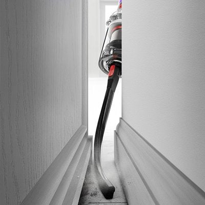 Embout aspirateur pour espaces étroits