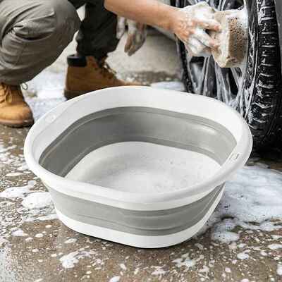 Seau d'eau pour auto