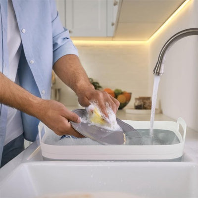 Seau d'eau utile pour vaisselle